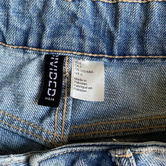 H&M Divided High Waist Shorts - Picture 3 of 3